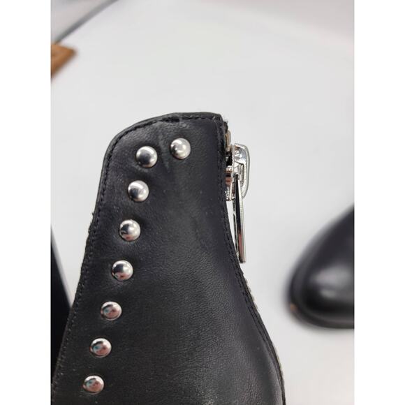 Steve Madden Zip Back Block Heel Ankle Boots Size 6.5 Black Leather Studded - Picture 5 of 7